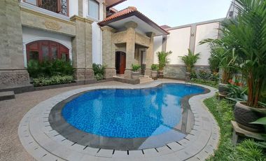 Rumah Sangat Mewah Luxury Semi Furnished Lokasi Premium Renon