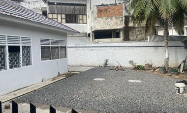 Dijual rumah dgn tanah luas ditengah kota jl Angk 45 Palembang