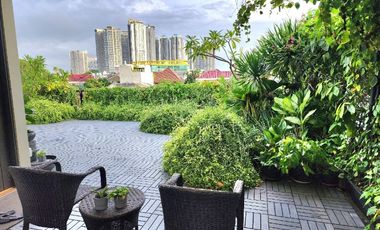 Rumah Cantik  Asri Dan Rindang Full Renovasi Lokasi Bagus
