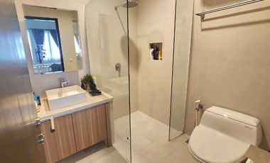 Rumah Cantik  Asri Dan Rindang Full Renovasi Lokasi Bagus