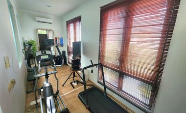 Rumah Cantik  Asri Dan Rindang Full Renovasi Lokasi Bagus