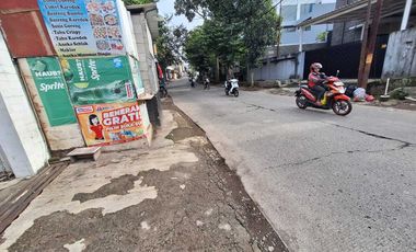Dijual Rumah 2 Lantai Disewakan Ke Minimarket Di Mainroad Sukahaji
