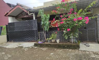 Rumah siap huni dekat pusat kota Cirebon