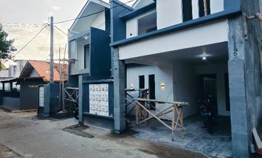 MEZZANINE TERMURAH DKT TOL TIMUR TOL G.W & LRT D MUSTIKA JAYA