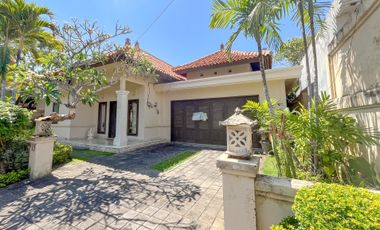5 Bedroom Villa In Nusa Dua With Beautiful Traditional Designs