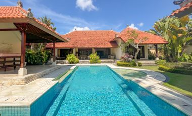 5 Bedroom Villa In Nusa Dua With Beautiful Traditional Designs