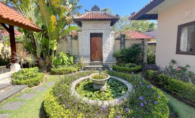 5 Bedroom Villa In Nusa Dua With Beautiful Traditional Designs