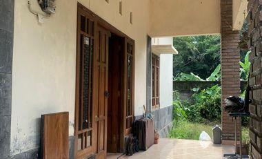 Tanah dan rumah di Pakem Seluas 1101 Meter Persegi Cocok Untuk Homestay