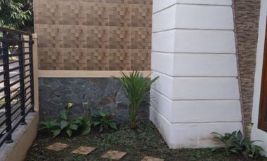 Dijual Rumah Baru Dua Lantai di Dirgantara Sawojajar
