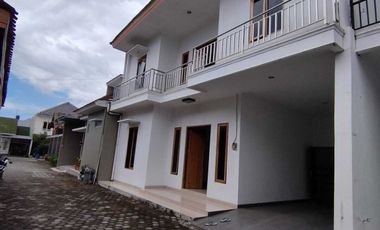 Rumah 2 lantai dijual dekat kids fun Yogyakarta, lt 100m2