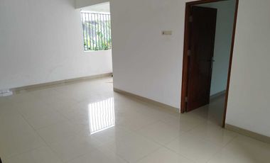 Rumah 2 lantai dijual dekat kids fun Yogyakarta, lt 100m2