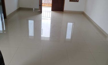 Rumah 2 lantai dijual dekat kids fun Yogyakarta, lt 100m2
