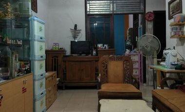 Di Jual Cepat Rumah Strategis di GDC Depok, 700 Juta An