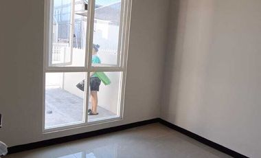 RUMAH BARU SIAP HUNI FASILITAS PERUMAHAN LENGKAP ALANA CEMANDI