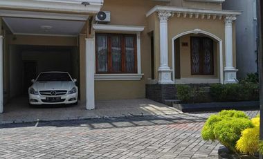 RUMAH FULL FURNISH BELAKANG AMPLAS N ROYAL AMBARUKMO