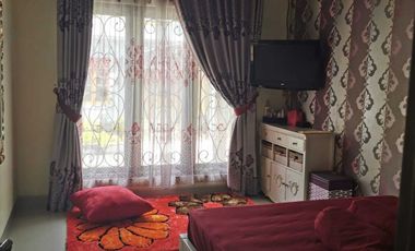 RUMAH FULL FURNISH BELAKANG AMPLAS N ROYAL AMBARUKMO