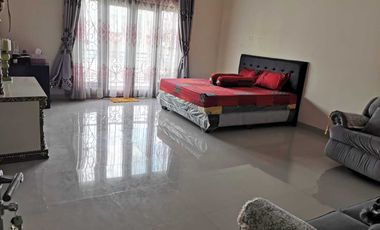 RUMAH FULL FURNISH BELAKANG AMPLAS N ROYAL AMBARUKMO