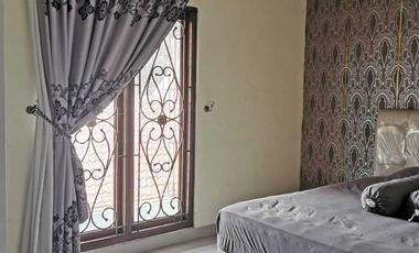 RUMAH FULL FURNISH BELAKANG AMPLAS N ROYAL AMBARUKMO