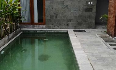 FOR RENT VILLA 3BR PRIVAT POOL STARTEGIS AREA SANUR NEAR SINDHU BEACH
