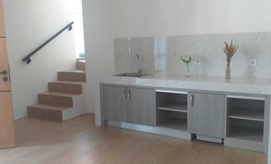 DISEWAKAN Rumah Millenial 2lt. di Cendana Park, Lippo Karawaci