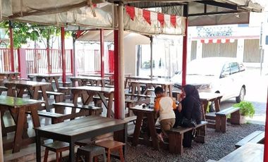Tempat Usaha Laweyan Pinggir Jalan Strategis Untuk Kuliner