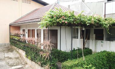 Dijual gudang jalan utama