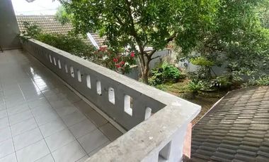 Rumah dgn halaman luas di pusat Kota Palembang