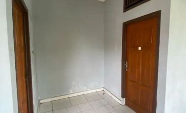 Rumah dgn halaman luas di pusat Kota Palembang