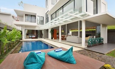 For sale 2 Bedroom Villa Full  Furnish with pool in Nusa Dua Bali.