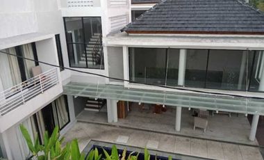 For sale 2 Bedroom Villa Full  Furnish with pool in Nusa Dua Bali.