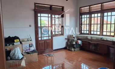 Rumah Tinggal Nyaman di Jalan Tirta Kencana Kavling AURI Cimahi