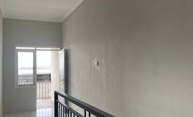 Rumah baru siap huni di kamarung cimahi bisa kpr