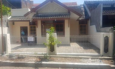 Rumah murah di Pucang Gading
