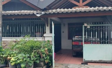 Rumah asri di jln Duku Pondok Candra Indah , Sidoarjo
