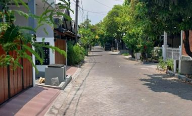 Rumah asri di jln Duku Pondok Candra Indah , Sidoarjo