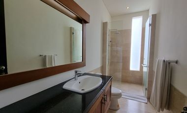 Villa Pererenan - 3 Bedroom L Village