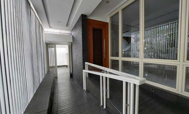 Murah, Garden HouSe Pik With Private Pool, Luas 450m 15x30 Furnished