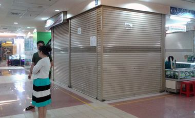 Kios Handphone - MANGGA DUA SQUARE - Lokasi Strategis