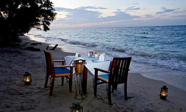 Hotel Resort & Spa Bintang 3 Tepi Pantai – Gili Trawangan