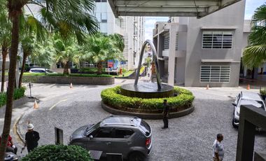 Di sewakan  per tahun view pantai Apartment Malibu suites golden tulip