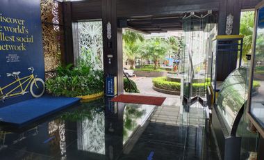 Di sewakan  per tahun view pantai Apartment Malibu suites golden tulip