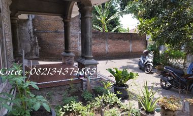 Rumah besar dijual, dekat RS PKU Bantul Yogya, Lt 300m2
