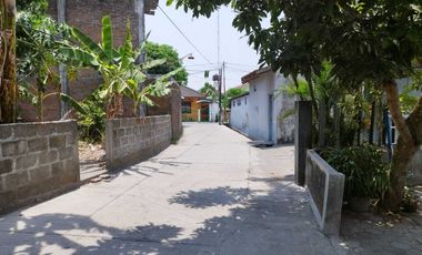 Rumah besar dijual, dekat RS PKU Bantul Yogya, Lt 300m2