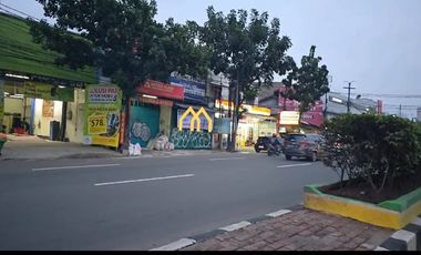 Disewakan Murah Tempat Usaha 3 Lantai SHM  di Serpong