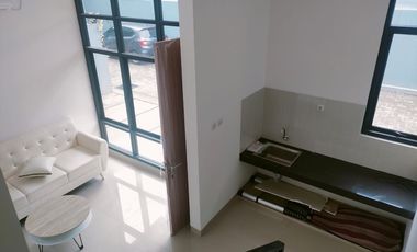 Rumah ready stok 2lt dekat MRT dan Tol