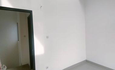 Rumah ready stok 2lt dekat MRT dan Tol