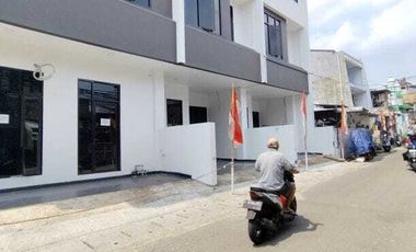 Di Jual Rumah Jl Angkasa Kemayoran 3Lt  Bisa Untuk Usaha Harga Terjangkau Jakarta Pusat Bebas Banjir