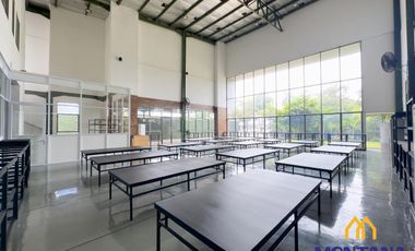 Dijual GEDUNG ex Showroom di jalan boulevard Scientia