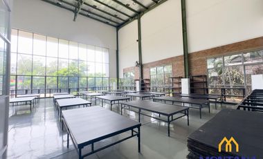 Dijual GEDUNG ex Showroom di jalan boulevard Scientia