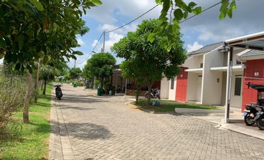 Rumah minimalis tidak Jauh dari pasar Daya, Terminal dan RS